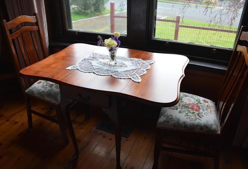 Bed and Breakfast Portarlington Vicarage | Portarlington | Victoria | Australia 7