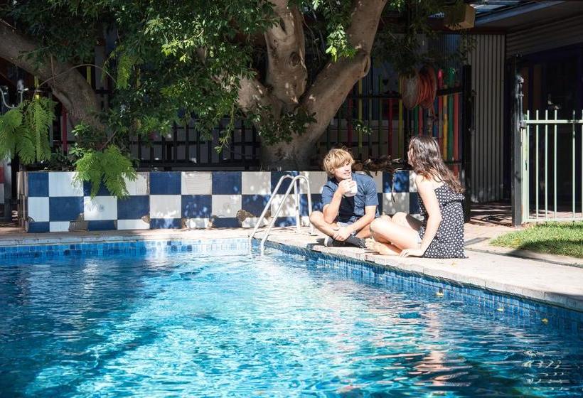 Hostel Jump Inn Alice Budget Accommodation