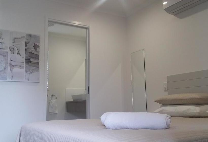 Verandah Motel | Gympie | Queensland | Australia 5