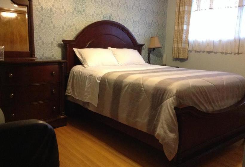 Auntie Zhu B&b | Saskatoon | Saskatchewan | Canada 11