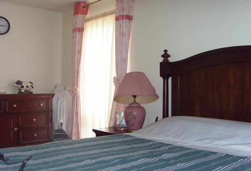 Auntie Zhu B&b | Saskatoon | Saskatchewan | Canada 16