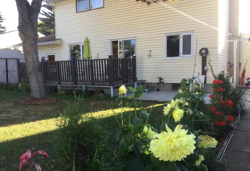 Auntie Zhu B&b | Saskatoon | Saskatchewan | Canada 5