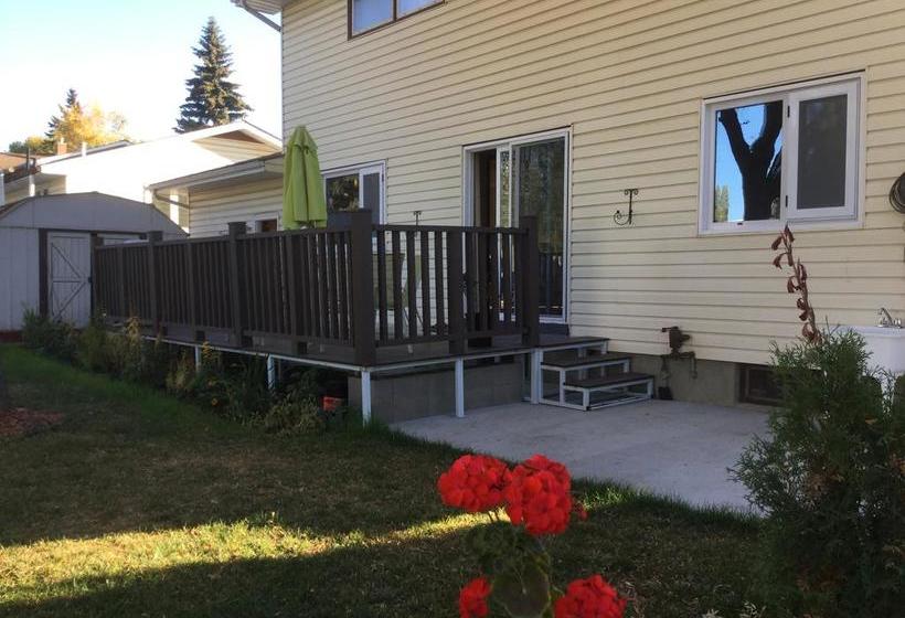 Auntie Zhu B&b | Saskatoon | Saskatchewan | Canada 6