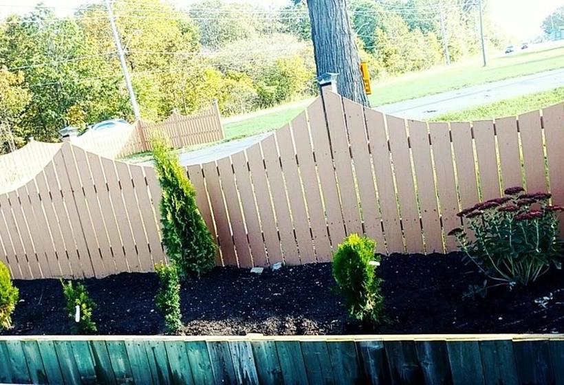 Leisure Motel | Windsor | Ontario | Canada 8