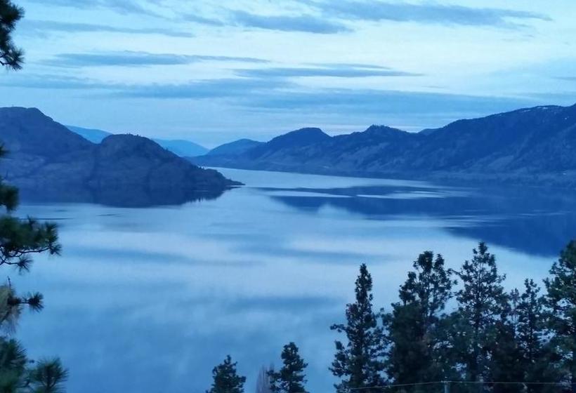 Bed and Breakfast The Eagles Nest Suite | Peachland | British Columbia | Canada 17