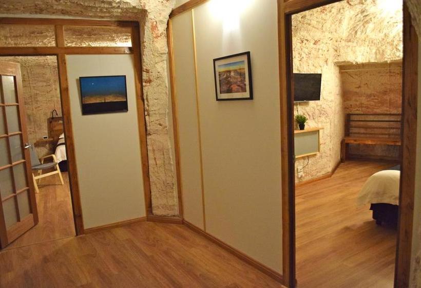 Dug Out B&b | Coober Pedy | South Australia | Australia 7