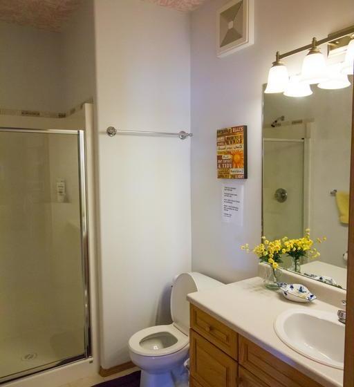 Buffalo Nights Bed And Breakfast | Yellowknife | Northwest Territories | Canada 12