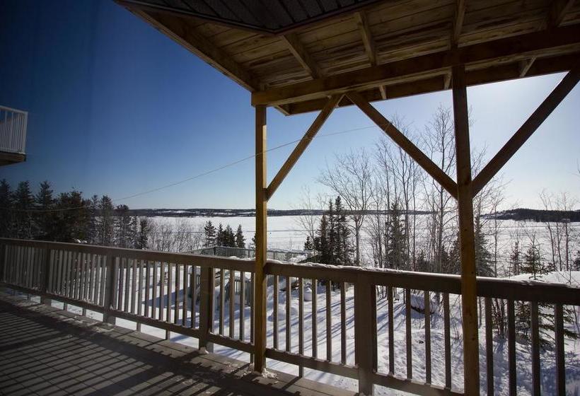 Buffalo Nights Bed And Breakfast | Yellowknife | Northwest Territories | Canada 7