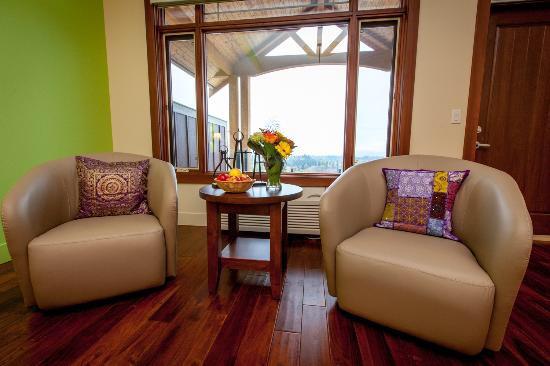 Hillcrest Farm Market B&b | Kelowna | British Columbia | Canada 9