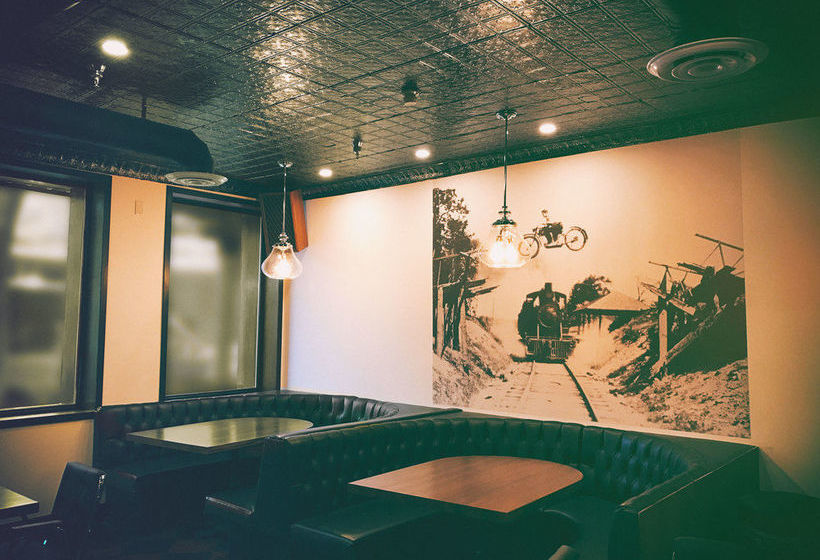 Hotel Crash | Edmonton | Alberta | Canada 14