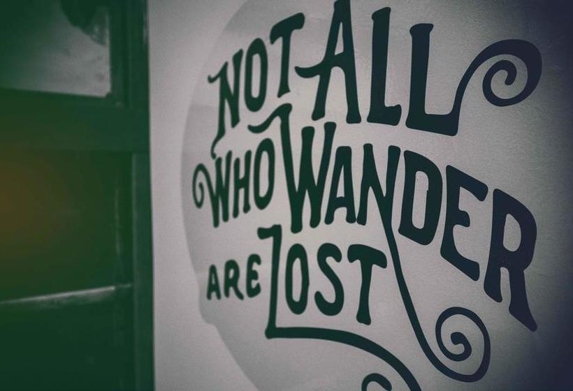 Hotel Crash | Edmonton | Alberta | Canada 2