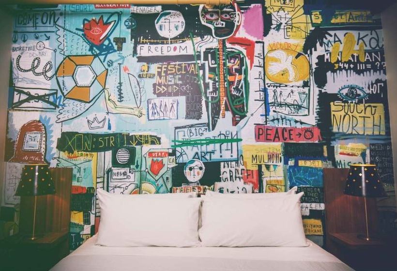 Hotel Crash | Edmonton | Alberta | Canada 5