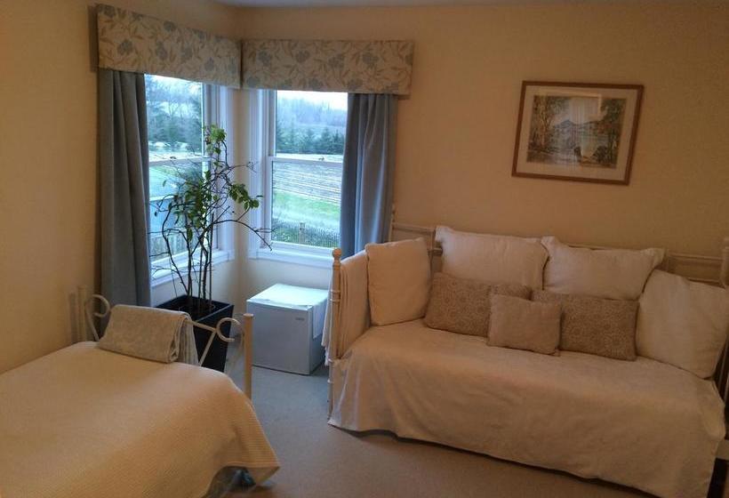 Bed and Breakfast Dicksons Family Suite | Niagara on the Lake | Ontario | Canada 1