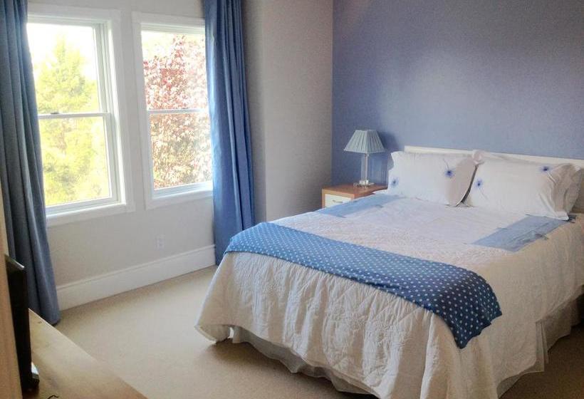 Bed and Breakfast Dicksons Family Suite | Niagara on the Lake | Ontario | Canada 3