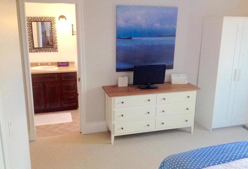 Bed and Breakfast Dicksons Family Suite | Niagara on the Lake | Ontario | Canada 4