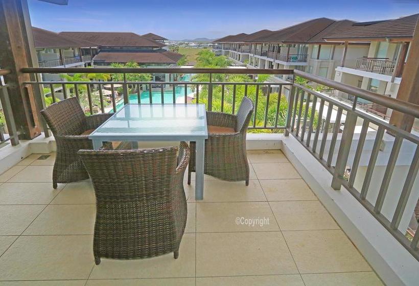 Resort Luxury King Studio 321 | Casuarina | New South Wales | Australia 4