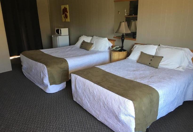 Motel The Spirit Rock Outpost & Lodge | Wiarton | Ontario | Canada 2