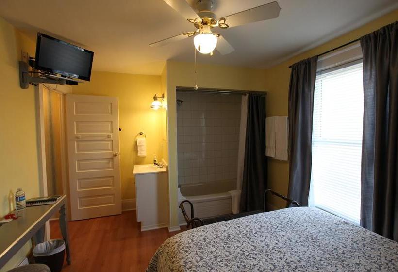 Ambiance By The Falls B&b | Niagara Falls | Ontario | Canada 3