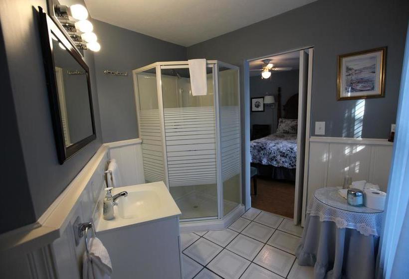 Ambiance By The Falls B&b | Niagara Falls | Ontario | Canada 7