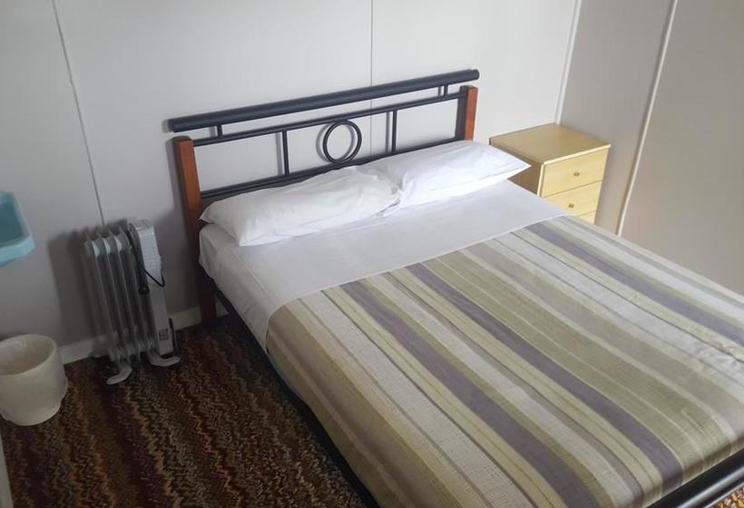 Hostel Tingle All Over Budget Accommodation | Walpole | Western Australia | Australia 11