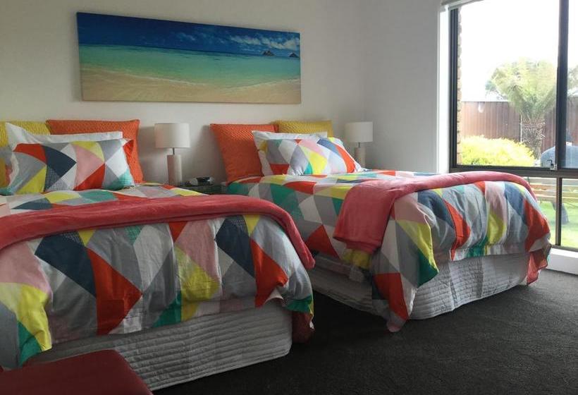 Bed and Breakfast Ocean Beach Villa | Devonport | Tasmania | Australia 13