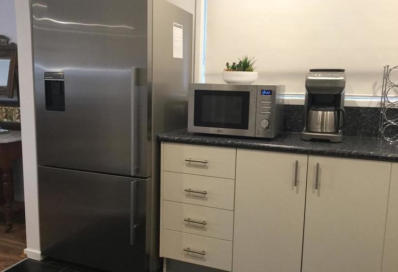 Bed and Breakfast Ocean Beach Villa | Devonport | Tasmania | Australia 15