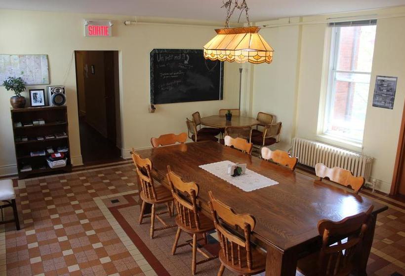 Auberge De Jeunesse Magogorford Hostel | Magog | Quebec | Canada 1