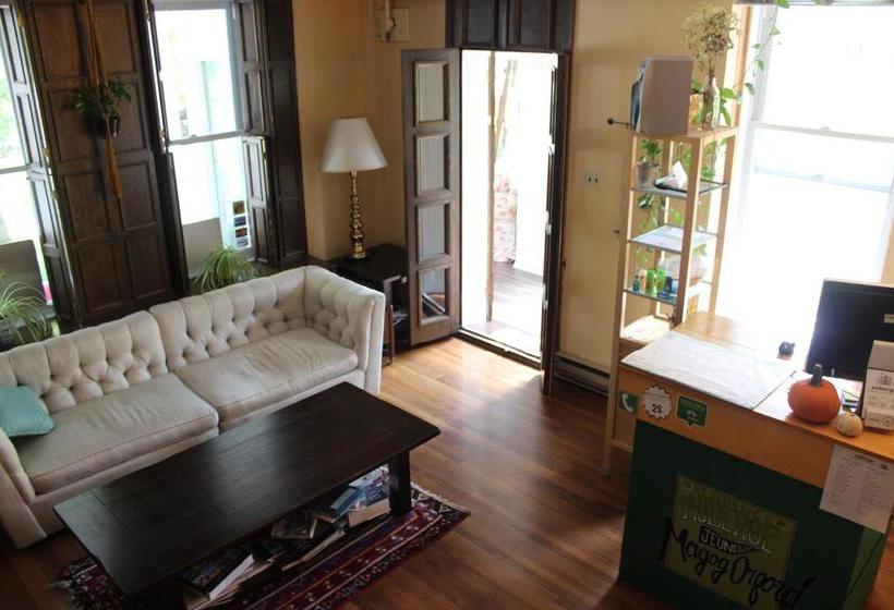 Auberge De Jeunesse Magogorford Hostel | Magog | Quebec | Canada 2