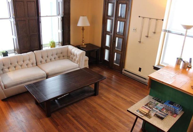 Auberge De Jeunesse Magogorford Hostel | Magog | Quebec | Canada 20