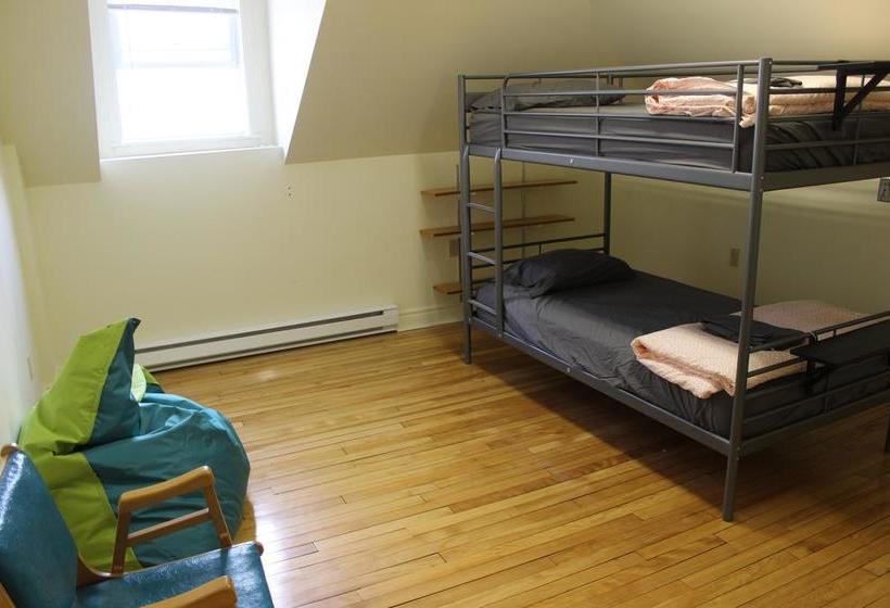 Auberge De Jeunesse Magogorford Hostel | Magog | Quebec | Canada 6