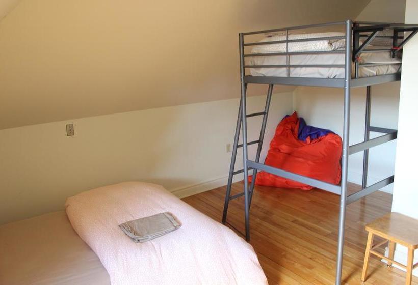 Auberge De Jeunesse Magogorford Hostel | Magog | Quebec | Canada 7