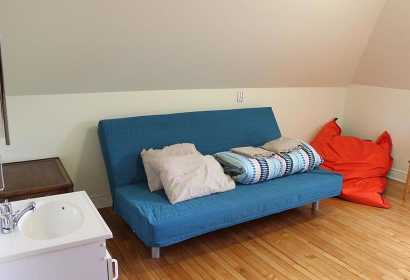 Auberge De Jeunesse Magogorford Hostel | Magog | Quebec | Canada 8