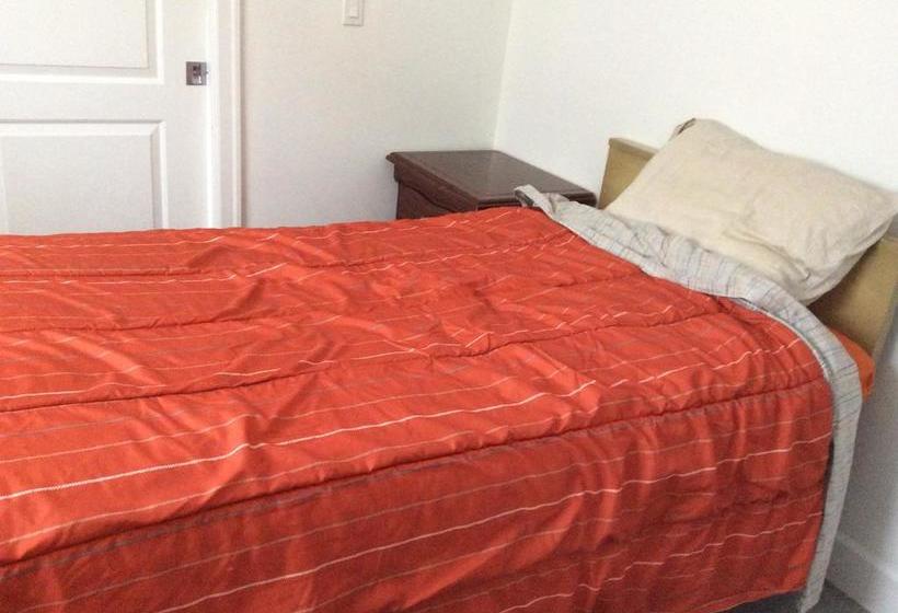 Bed and Breakfast White House | Vancouver | British Columbia | Canada 4