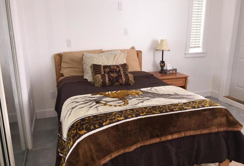 Bed and Breakfast White House | Vancouver | British Columbia | Canada 7