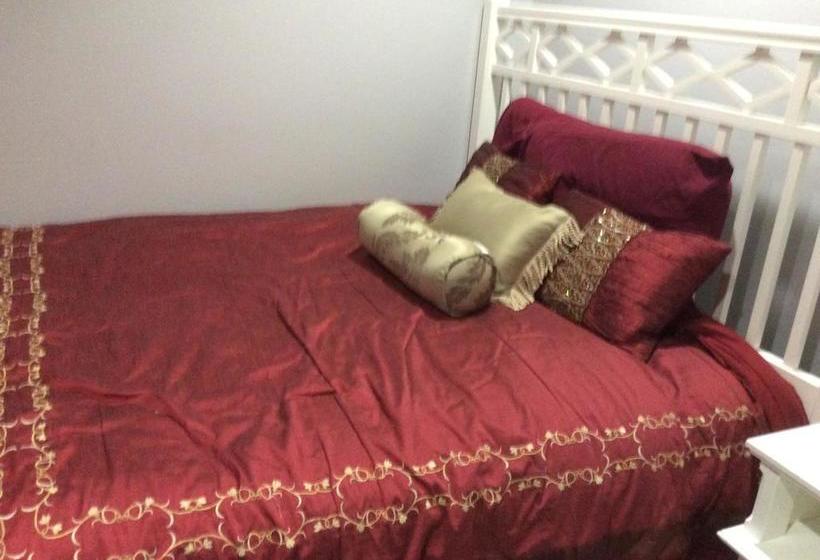 Bed and Breakfast White House | Vancouver | British Columbia | Canada 8