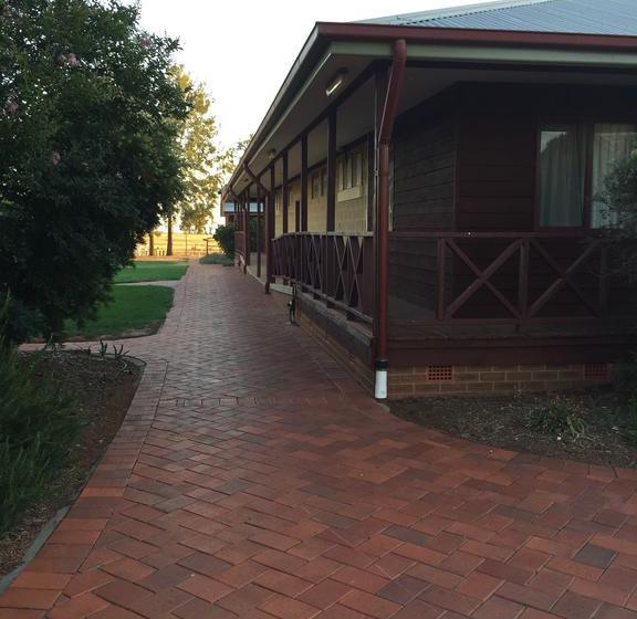 Resort Aussie Cabins | Dubbo | New South Wales | Australia 17