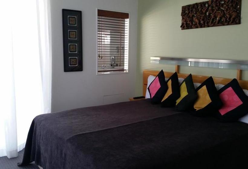 Silver Sea On Sixth Resort | Maroochydore | Queensland | Australia 12