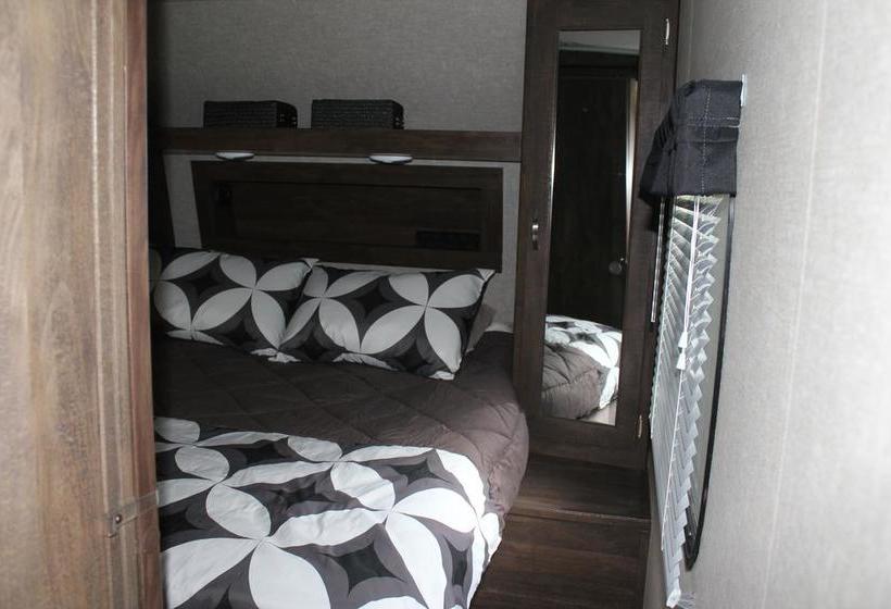 Cougar Mountain Lodge B&b | Valemount | British Columbia | Canada 9