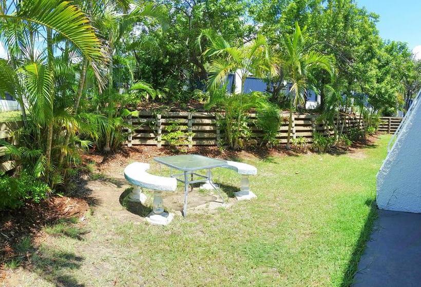 Aaron Motel | Gladstone | Queensland | Australia 14