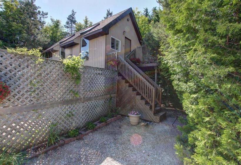 Irish Mountain Bed & Breakfast | Meaford | Ontario | Canada 19