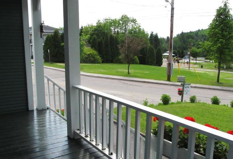 Bed and Breakfast Gîte Du Marquis | Saguenay | Quebec | Canada 1