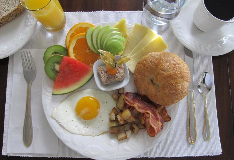 Bed and Breakfast Gîte Du Marquis | Saguenay | Quebec | Canada 3