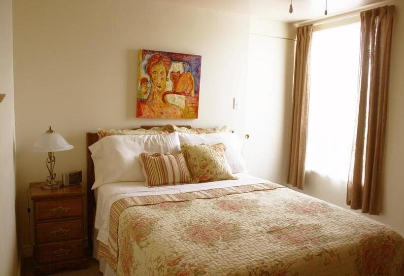 Bed and Breakfast Gîte Du Marquis | Saguenay | Quebec | Canada 4