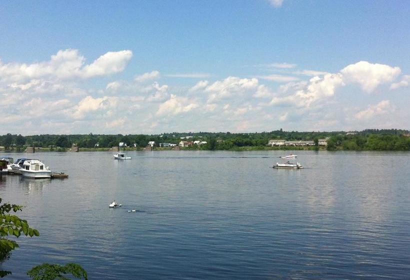 Hotel Unb Fredericton Accommodations | Fredericton | New Brunswick | Canada 9