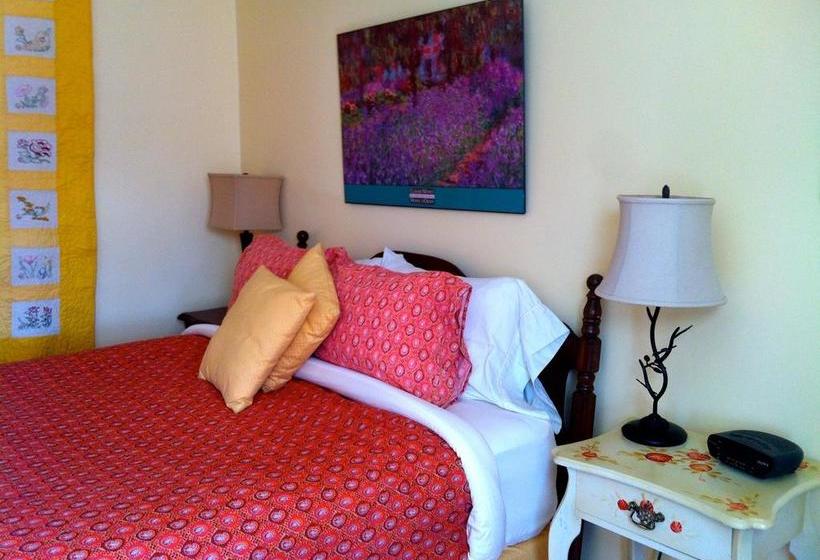 Eighteen Waterloo Bed & Breakfast | Stratford | Ontario | Canada 5