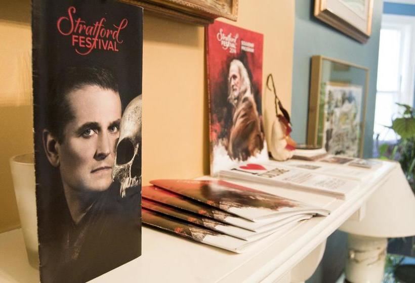 Eighteen Waterloo Bed & Breakfast | Stratford | Ontario | Canada 8