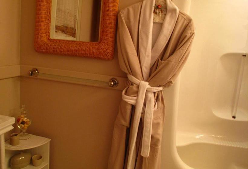 Hotel Newhaven On The River | Stratford | Ontario | Canada 8