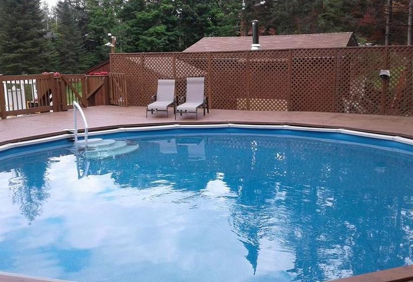 Hotel Le Petit Lac Sainteadèle | Sainte Adele | Quebec | Canada 5