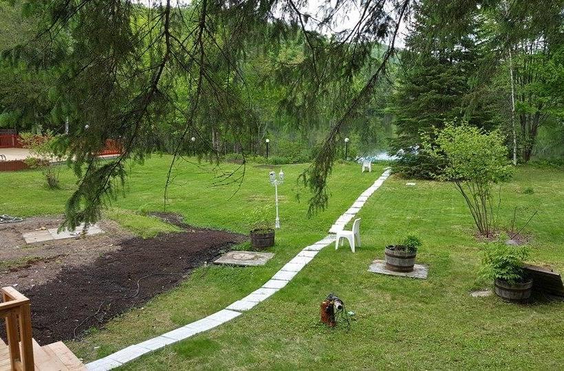 Hotel Le Petit Lac Sainteadèle | Sainte Adele | Quebec | Canada 9