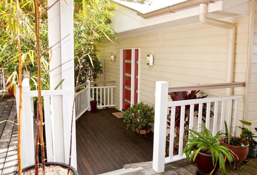 Bed and Breakfast At Sunrise Cottages | Montville | Queensland | Australia 17